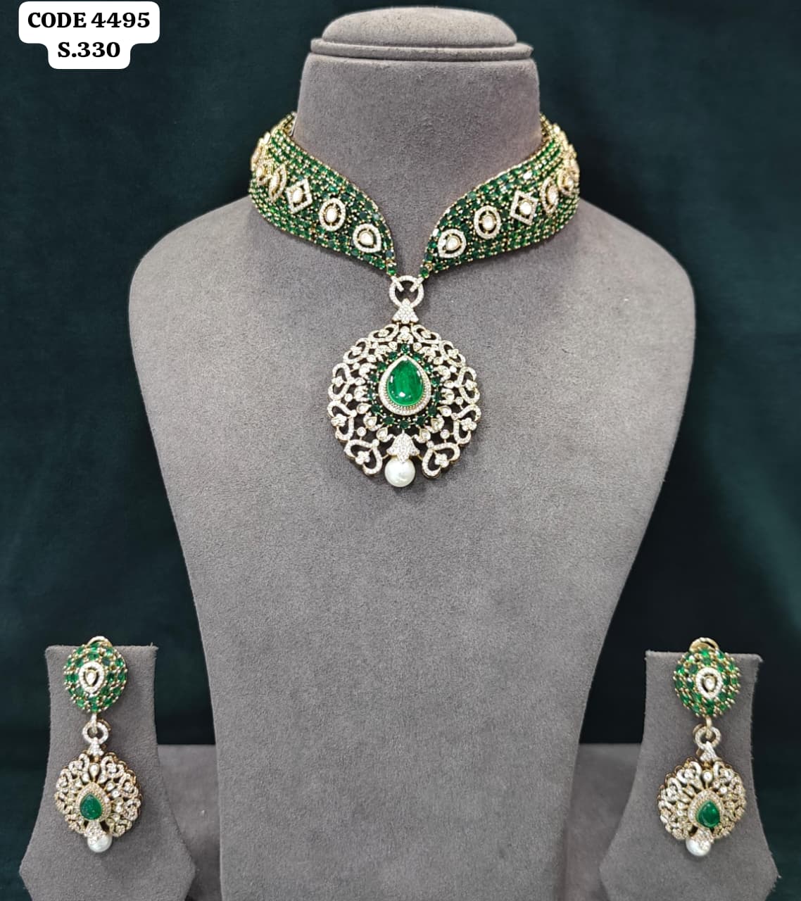 Necklace Set 024